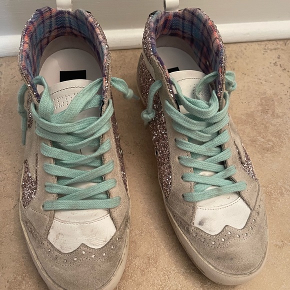 Gently worn size 36 golden goose mid stars! Selling for $600 plus shipping ! - Picture 2 of 7